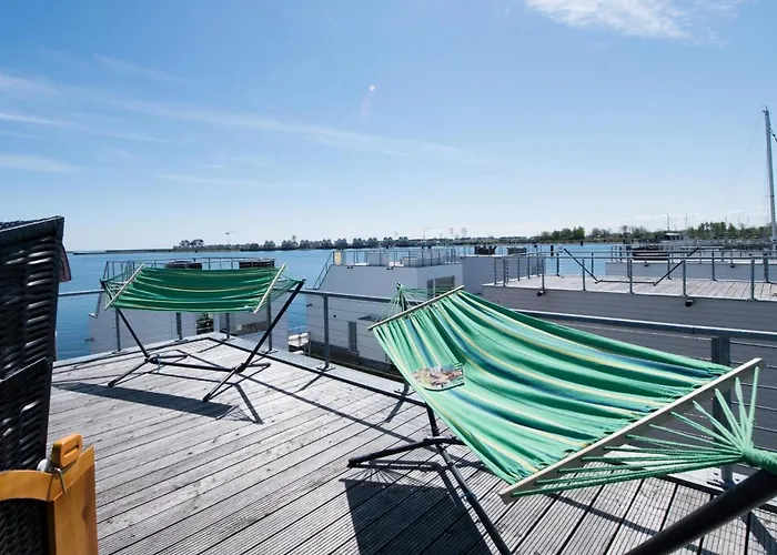 Botel Kleine Insel 5*