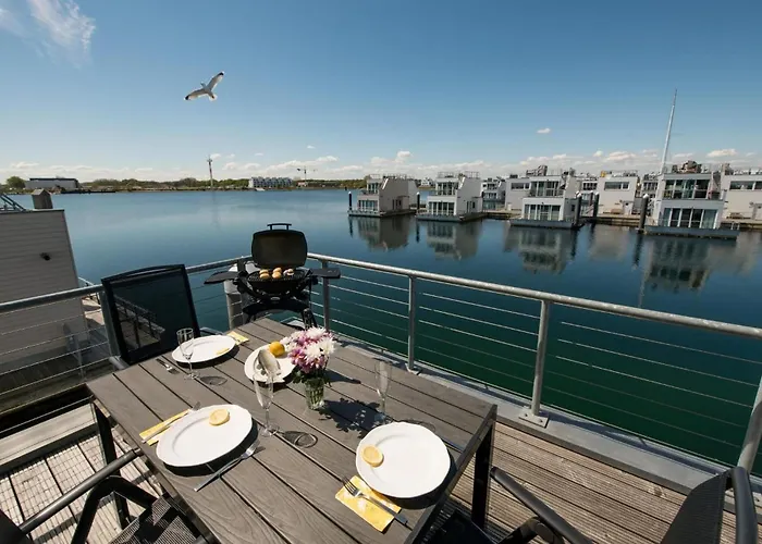 Botel Kleine Insel Olpenitz